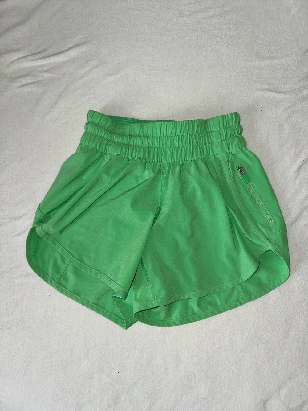 Lululemon Tracker Shorts V 4” - Picture 2 of 7
